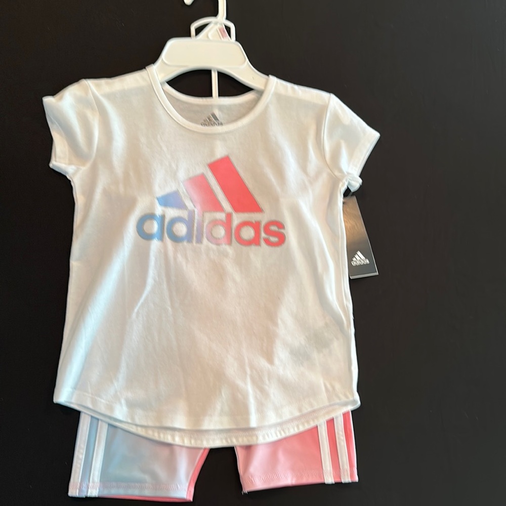 Girls 2pc Adidas set - size 6 - BNWT